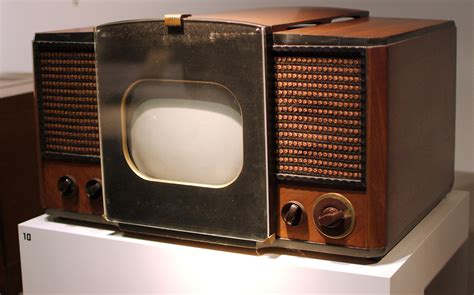 télévision wikipedia|what year was tv introduced.